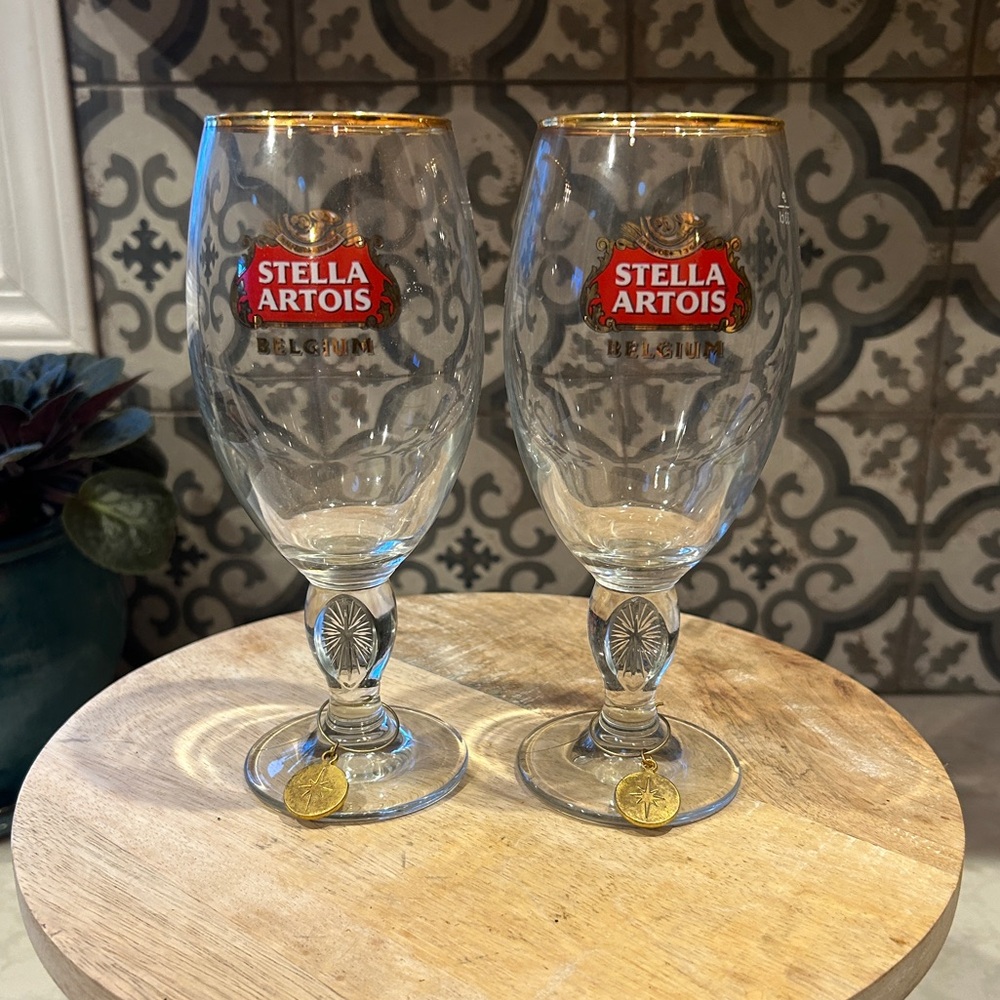 SET OF 2- Stella Artois Belgian Beer Glasses with Gold Rim and STAR STEM design